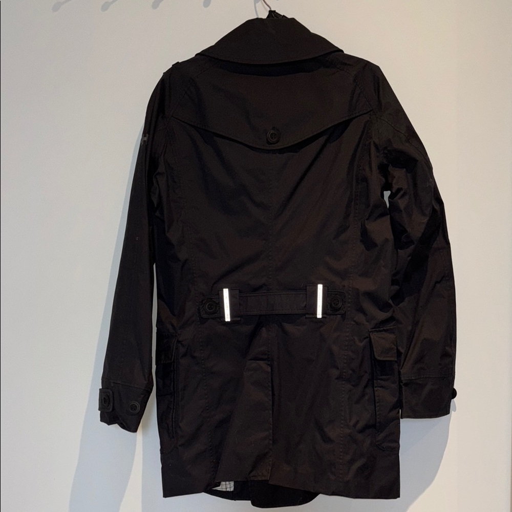 Helly Hansen Black Jacket - Picture 4 of 9